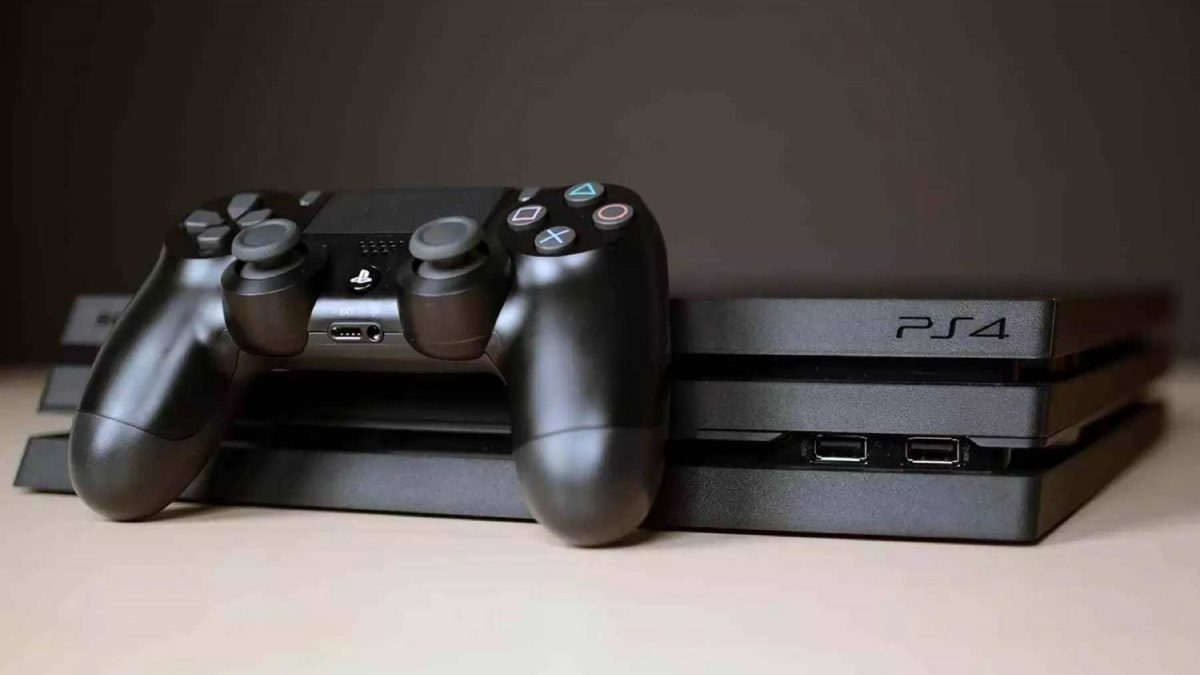 PlayStation 4 еще будет жить