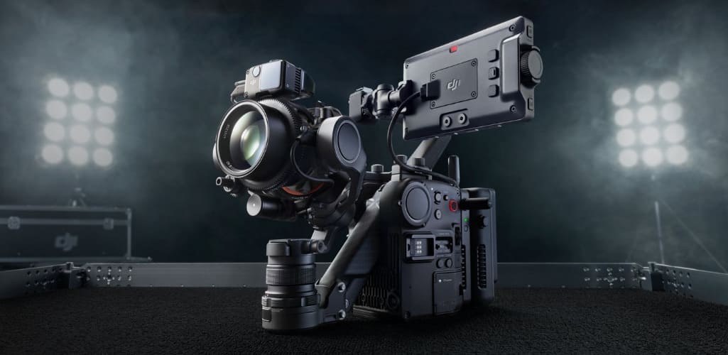 Новая кинематографическая камера DJI Ronin 4D с четырёхосевой стабилизацией
