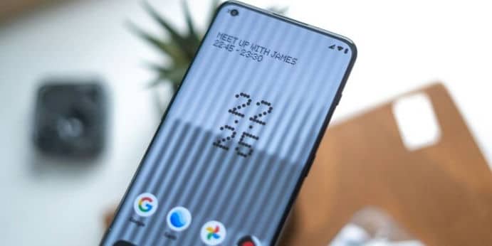 Названы характеристики смартфона Nothing Phone (1)