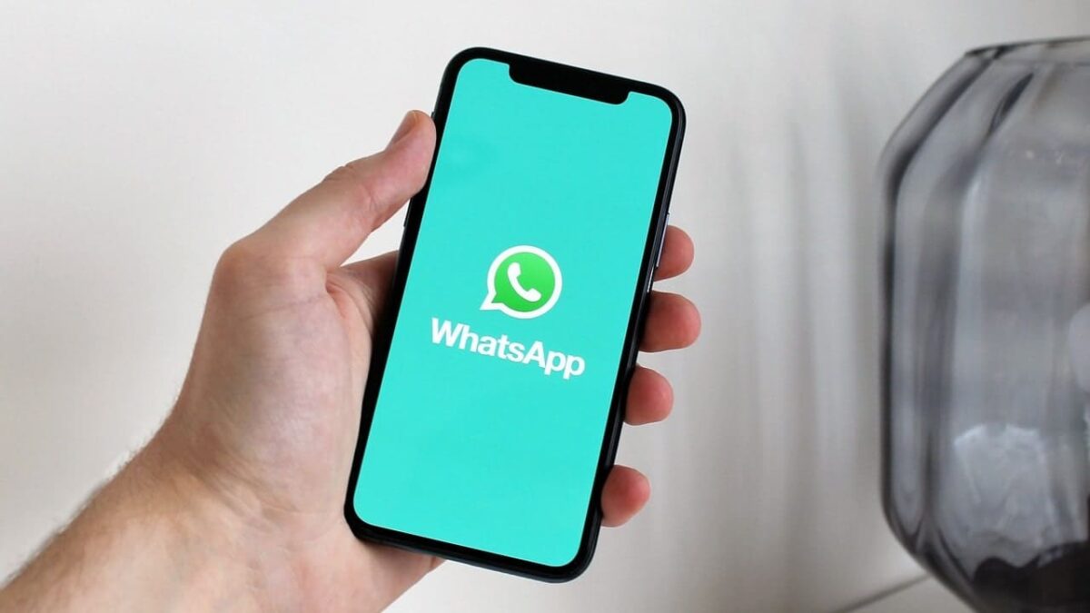 В WhatsApp добавили реакции для всех пользователей