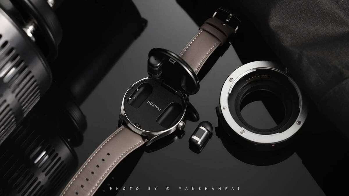 Представили смарт-часы Huawei Watch Buds со встроенными наушниками