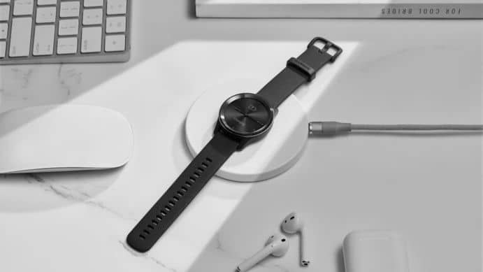 Garmin представили смарт-часы Vivomove Trend с беспроводной зарядкой