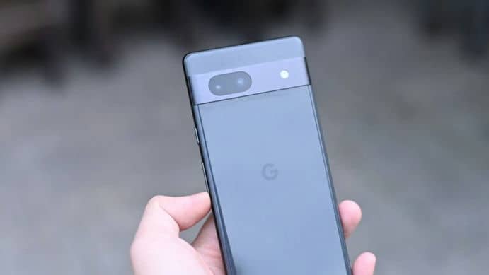 Живые фотографии смартфона Google Pixel 7a