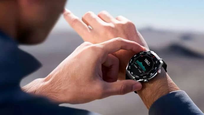 Представили смарт-часы Huawei Watch Ultimate: AMOLED 60 Гц, 1000 нит, 530 мАч
