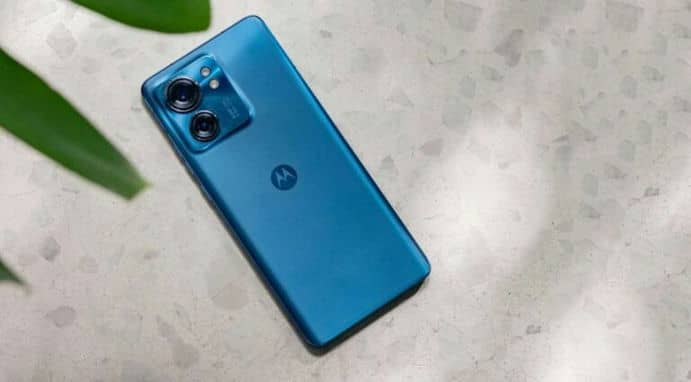 Представили смартфон Motorola Edge 40: Dimensity 8020, OLED 144 Гц, 4400 мАч, 68 Вт
