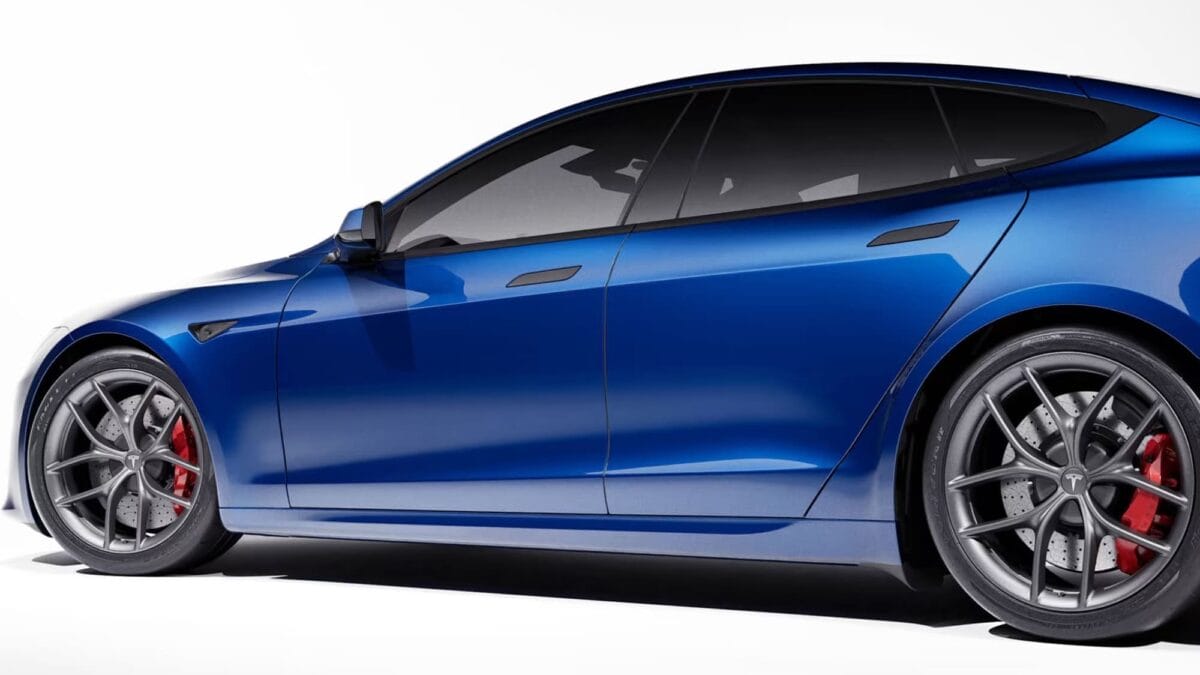 Представили расширенный пакет для Tesla Model S Plaid позволяющий разгоняться до 322 км/ч