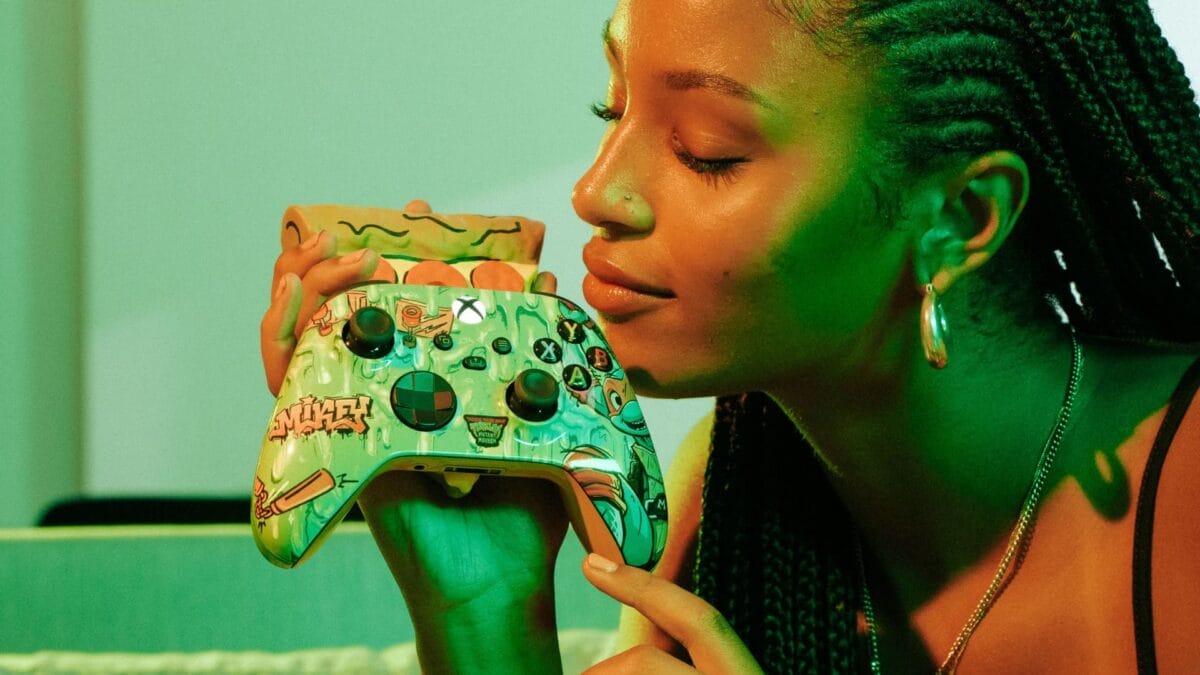 Microsoft представили Xbox геймпад с запахом пиццы