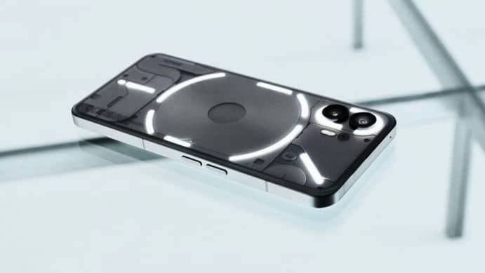 Опубликовали пресс-изображения смартфона Nothing Phone (2)