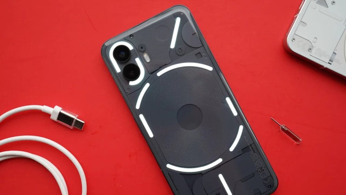 Представлен смартфон Nothing Phone (2): Snapdragon 8+ Gen 1, OLED, 120 Гц, 5G