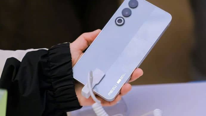Meizu и Geely совместно представили смартфон Meizu 21 Galaxy Custom Edition