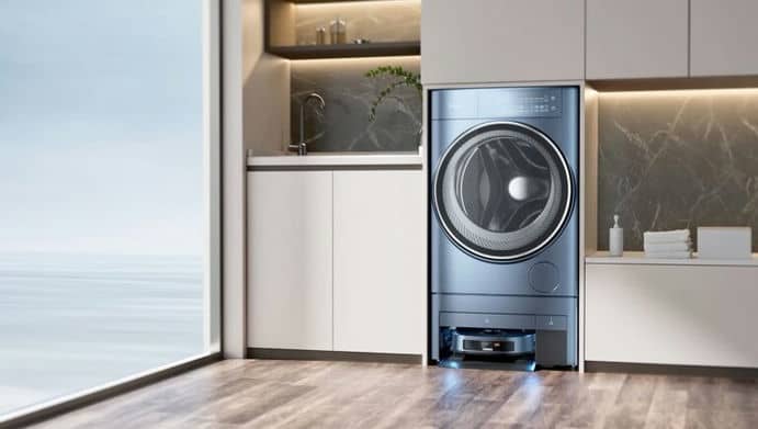 Midea представили стиральную машину с роботом-пылесосом