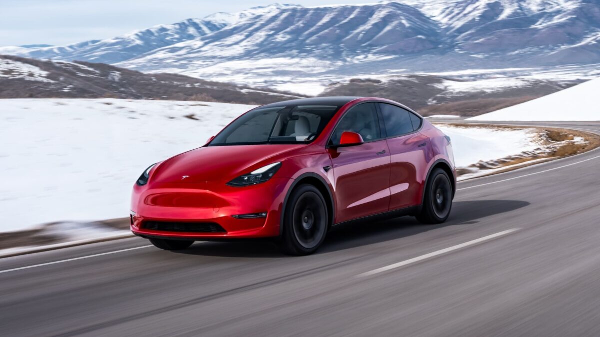 Tesla уменьшили запас хода в Model Y, S и X в США