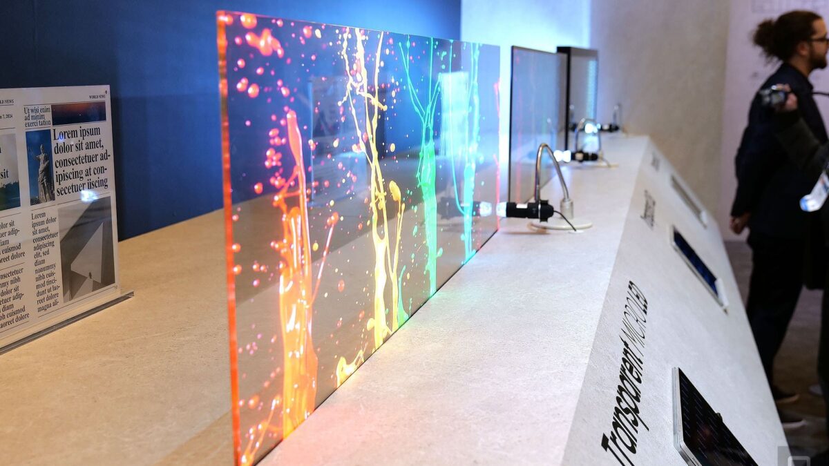 Samsung представили первые в мире прозрачные microLED-дисплеи