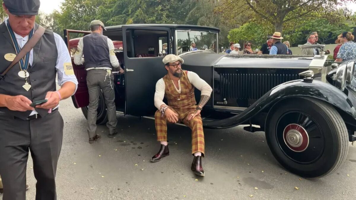 Джейсон Момоа купил электрический Rolls-Royce Phantom 1929 года
