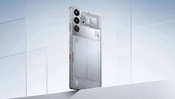 Представлены смартфоны серии Red Magic 10 Pro: Snapdragon 8 Elite, OLED, 144 Гц, 7050 мАч