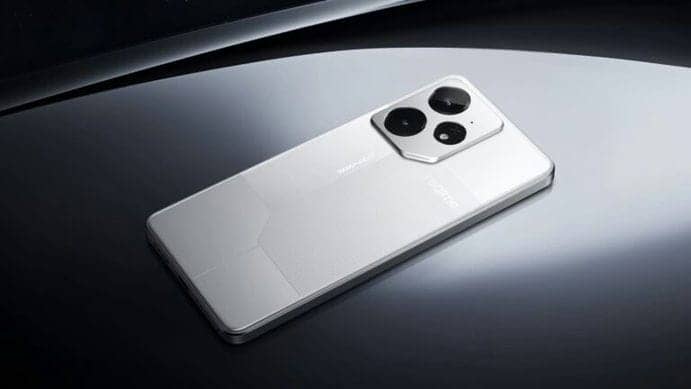 Анонсировали смартфоны realme Neo7x и Neo7 SE