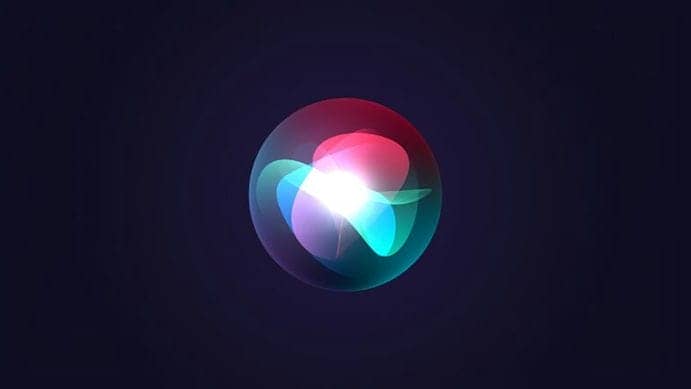 Apple официально перенесла на год релиз умной Siri