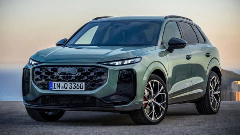 Представили обновленный кроссовер Audi Q3