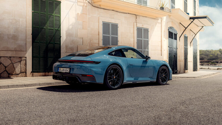 Прибыль Porsche упала на 99%