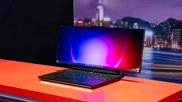 Показали ноутбук Lenovo Legion Pro Rollable с раздвижным экраном — CES 2026