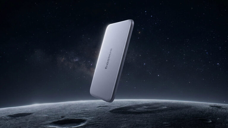 Представили супертонкий пауэрбанк Baseus Card Magnetic Air
