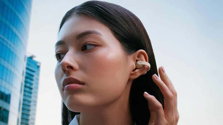 Представили TWS-наушники Sennheiser Accentum Clip