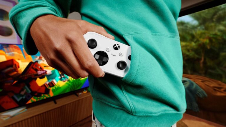 Microsoft представила компактный геймпад Xbox Nano Controller